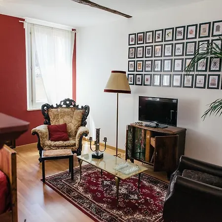 伊尔芳提克洛住宿加早餐旅馆